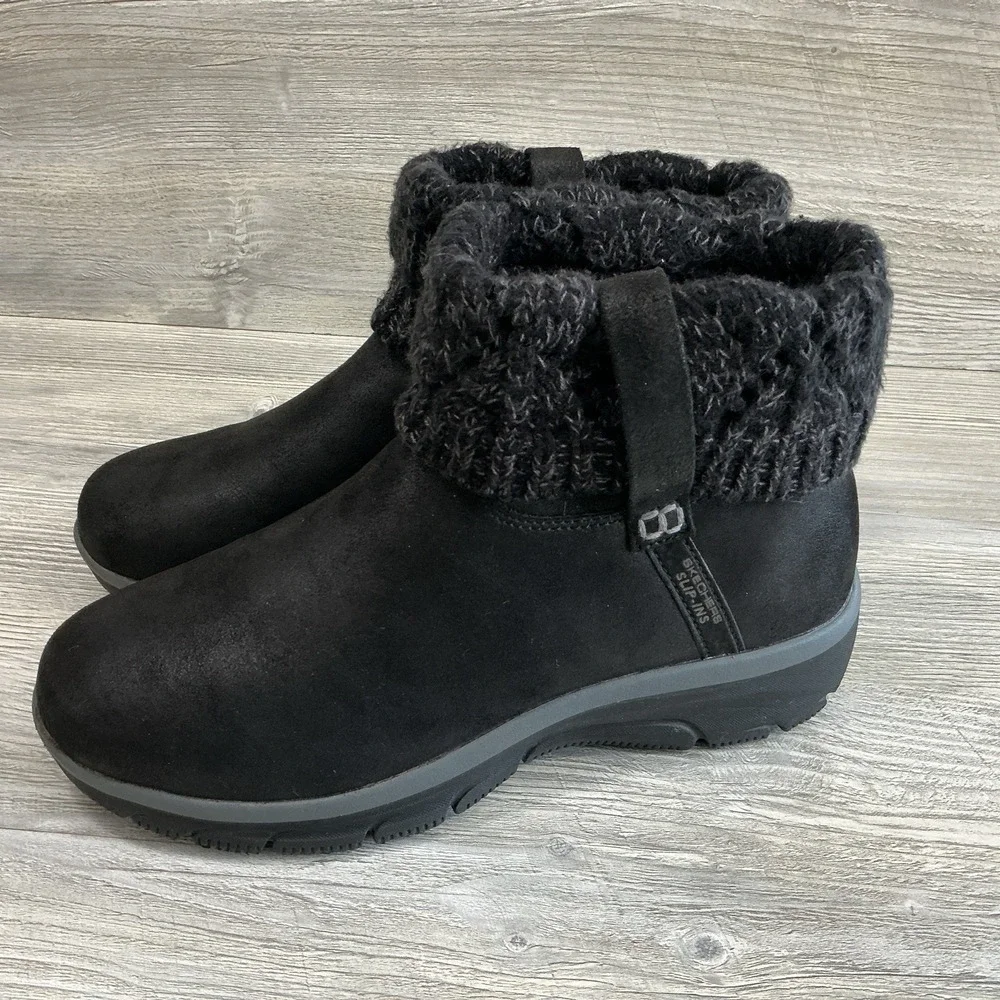 Skechers Women's Easy Going-Cozy Weather 2-Hands Free Slip-ins Ankle Boot 9.5 US
